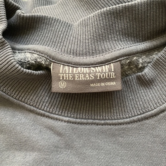 Taylor Swift Eras Tour Crewneck Sweatshirt Official Merch NEW with tag.  Size S - Picture 8 of 8